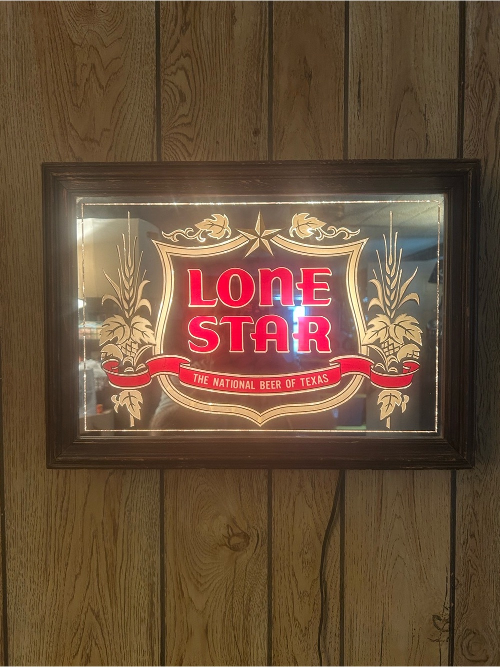 Lone Star Vintage Illuminated Wall Sign - Red & Gold
